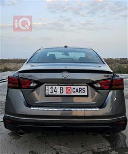 نيسان ألتيما